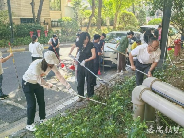股票六倍杠杆风险登录 国庆中秋双节期间 番禺桥南街开展爱国卫生运动暨环境卫生整治统一清洁行动